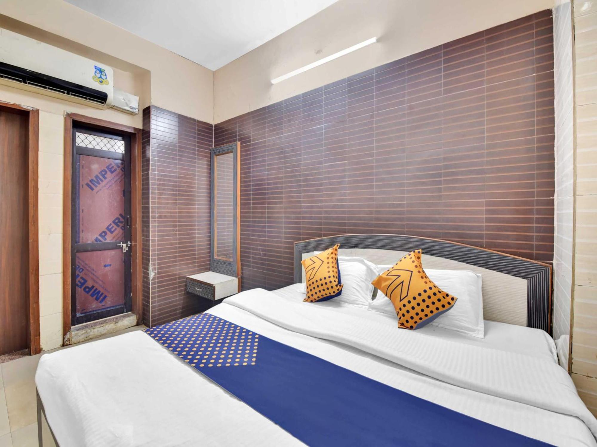 Oyo 85212 Hotel Vaibhav 아지메르 외부 사진
