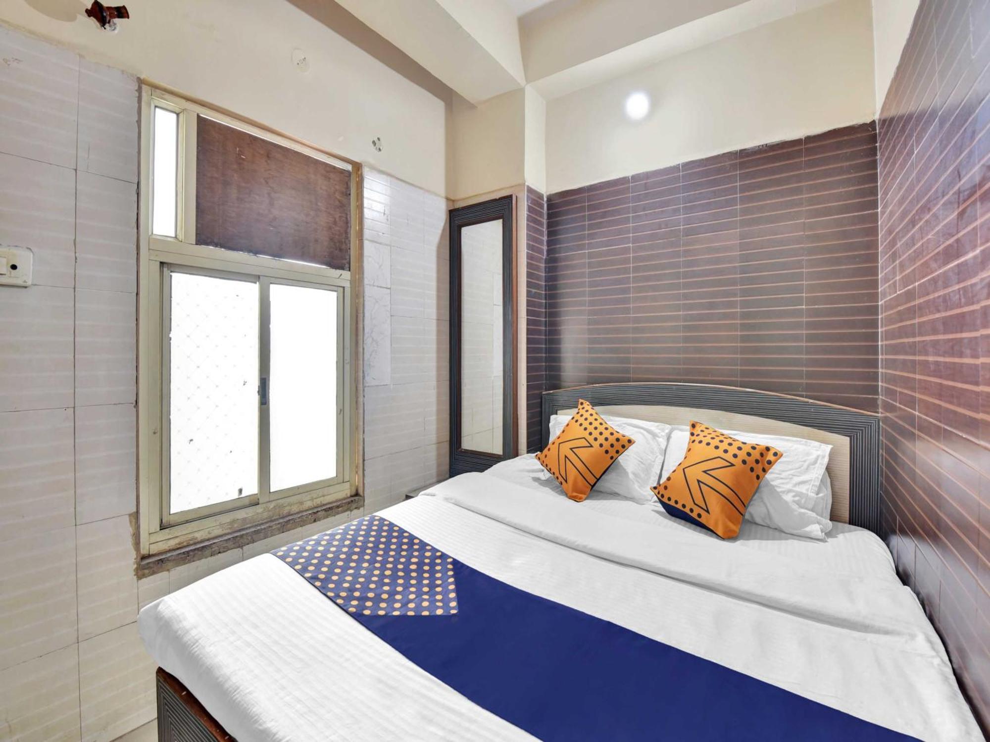 Oyo 85212 Hotel Vaibhav 아지메르 외부 사진